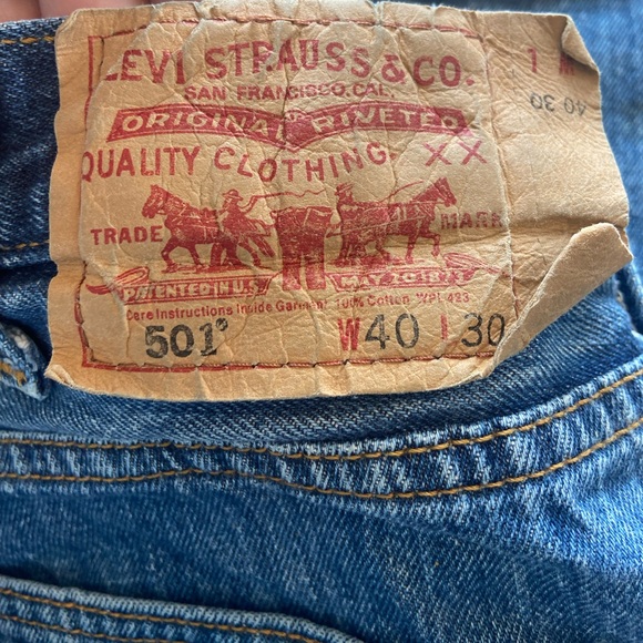 Vintage Levi’s 501 button fly jeans- price per 1 pair - Picture 1 of 15